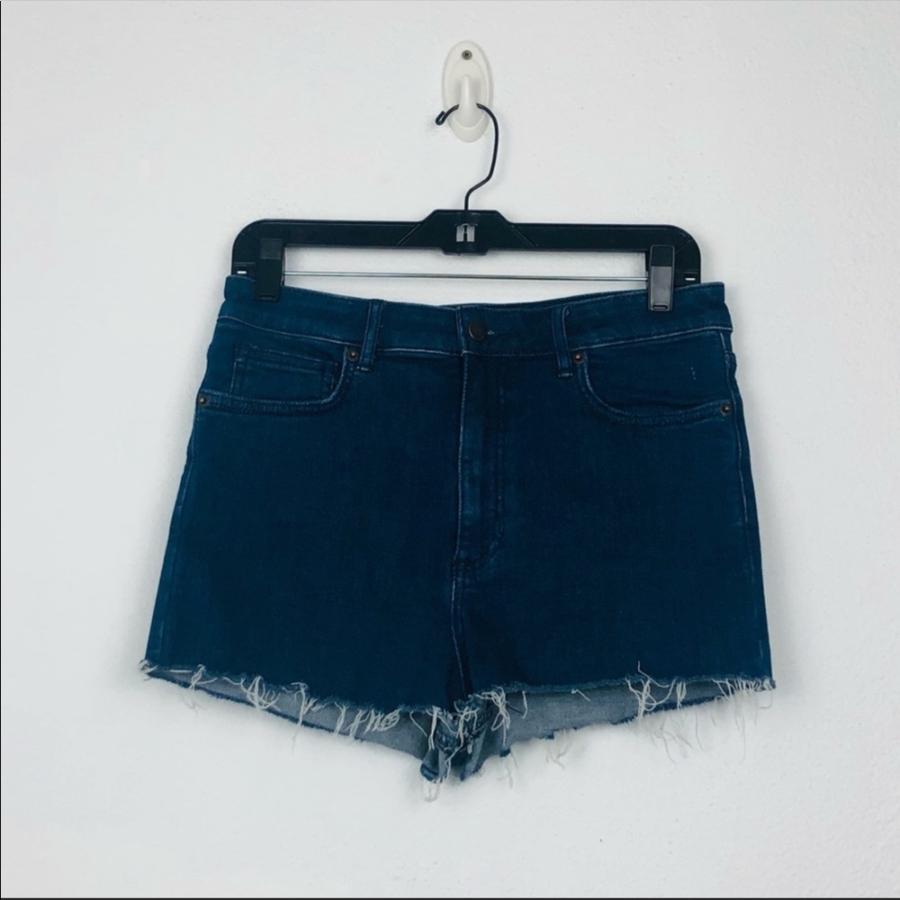 FREE PEOPLE BLUE HIGH RISE RAW HEM SHORTS SIZE 30